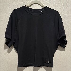 Adidas Women’s Casual tee size: Large